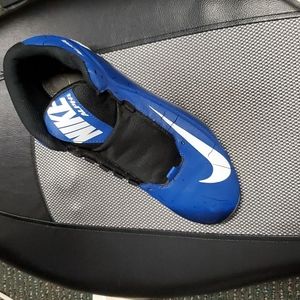 Used Men's Nike Alpha 719952-410 Size 9.5 Football Cleats Sneakers Shoes X254